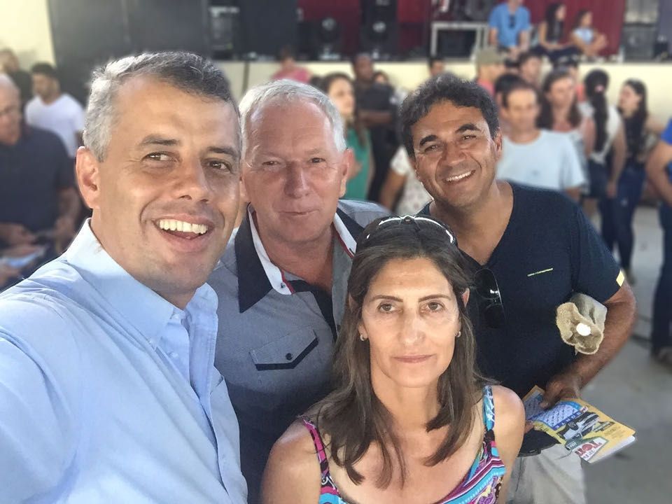 O Deputado Evair Vieira de Melo, Lauro, Dinha e João Rodrigues (Joagro).