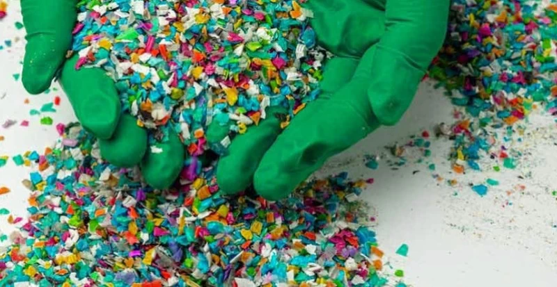 A Importância dos Polímeros e o Papel Crucial da Reciclagem