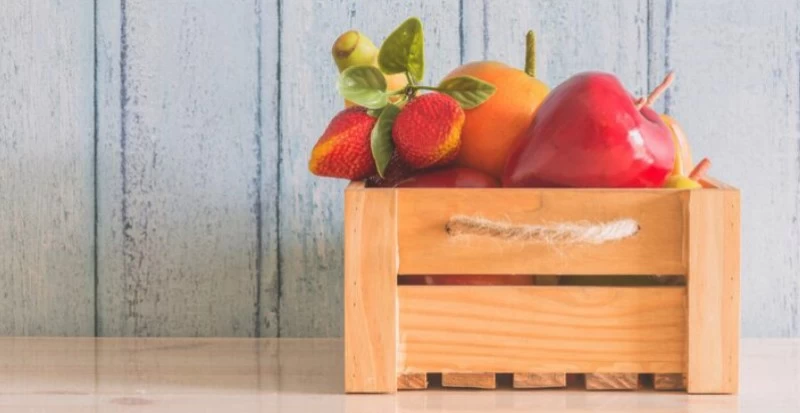 Alimentos em caixas de madeira podem comprometer a saúde dos consumidores