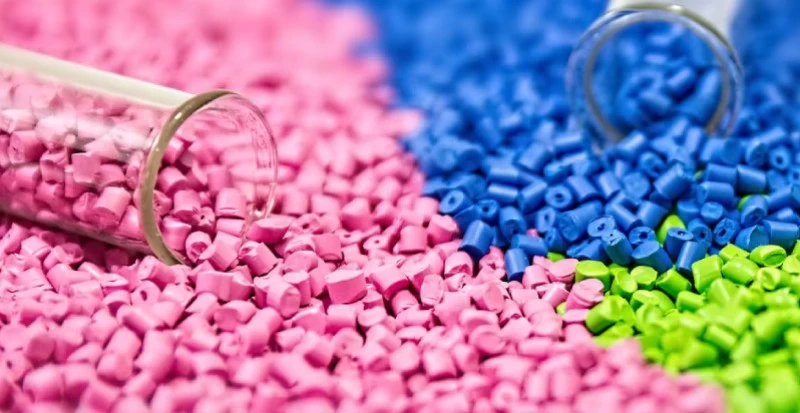 Do descarte à reutilização: O ciclo da reciclagem de polímeros na logística reversa